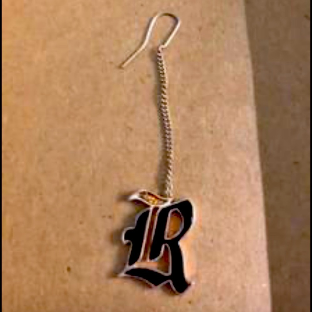 FREE with purchase Interesting earring initial R or LR silver inlay monogram